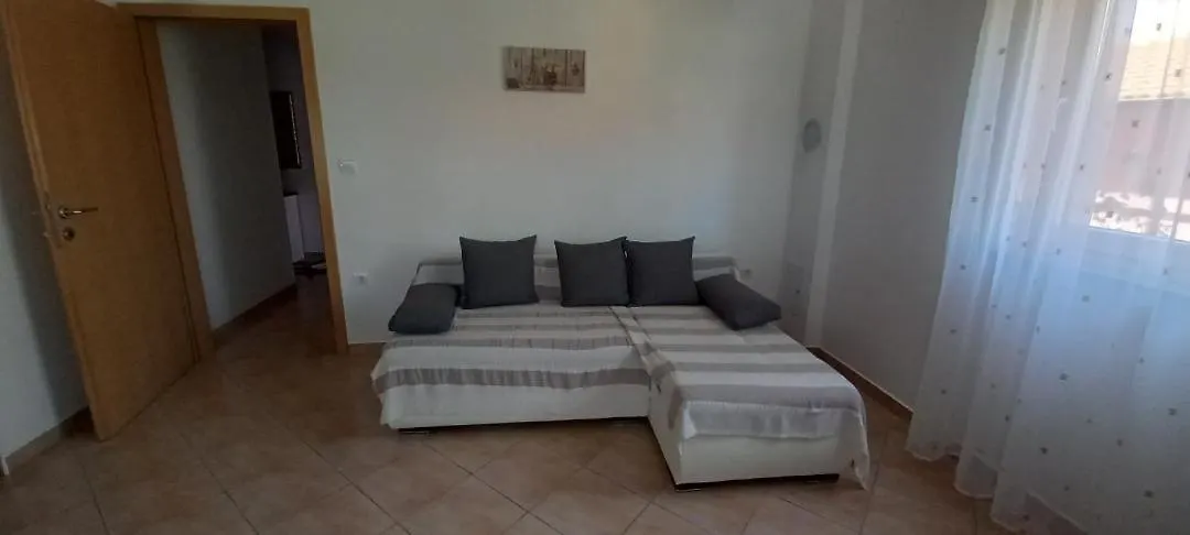 Apartments Buzleta II Fažana 0*,  Kroatien