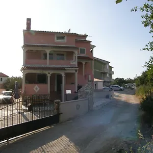Appartamento Avdi, Fažana